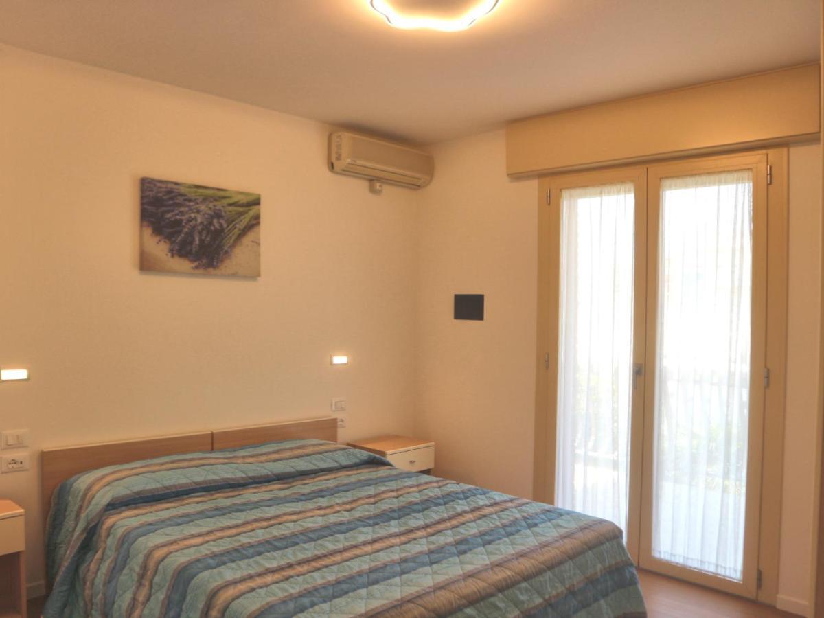 Burello Apartment Линяно Сабиадоро Екстериор снимка